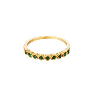 Pozlátený oceľový prsteň s 9 zelenými zirkónmi Veľkosť prstenu: 50