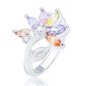 Lesklý oceľový prsteň, striebornej farby, kvet s farebnými zirkónovými lupeňmi - Veľkosť: 51 mm