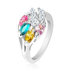 Lesklý prsteň striebornej farby, farebné zirkónové zrnká, číre zirkóniky - Veľkosť: 53 mm