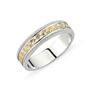 OLIVIE Strieborný snubný prsteň 2131 Veľkosť prsteňov: 5 (EÚ: 49 – 50) Ag 925; ≤3,45 g.