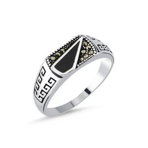 OLIVIE Pánsky strieborný prsteň MARKAZIT 8205 Veľkosť prsteňov: 10 (EÚ: 62-64) Ag 925; ≤4,1 g.