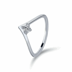 OLIVIE Strieborný prsteň ŠÍPKA 8467 Veľkosť prsteňov: 5 (EÚ: 49 – 50) Ag 925; ≤0,8 g.